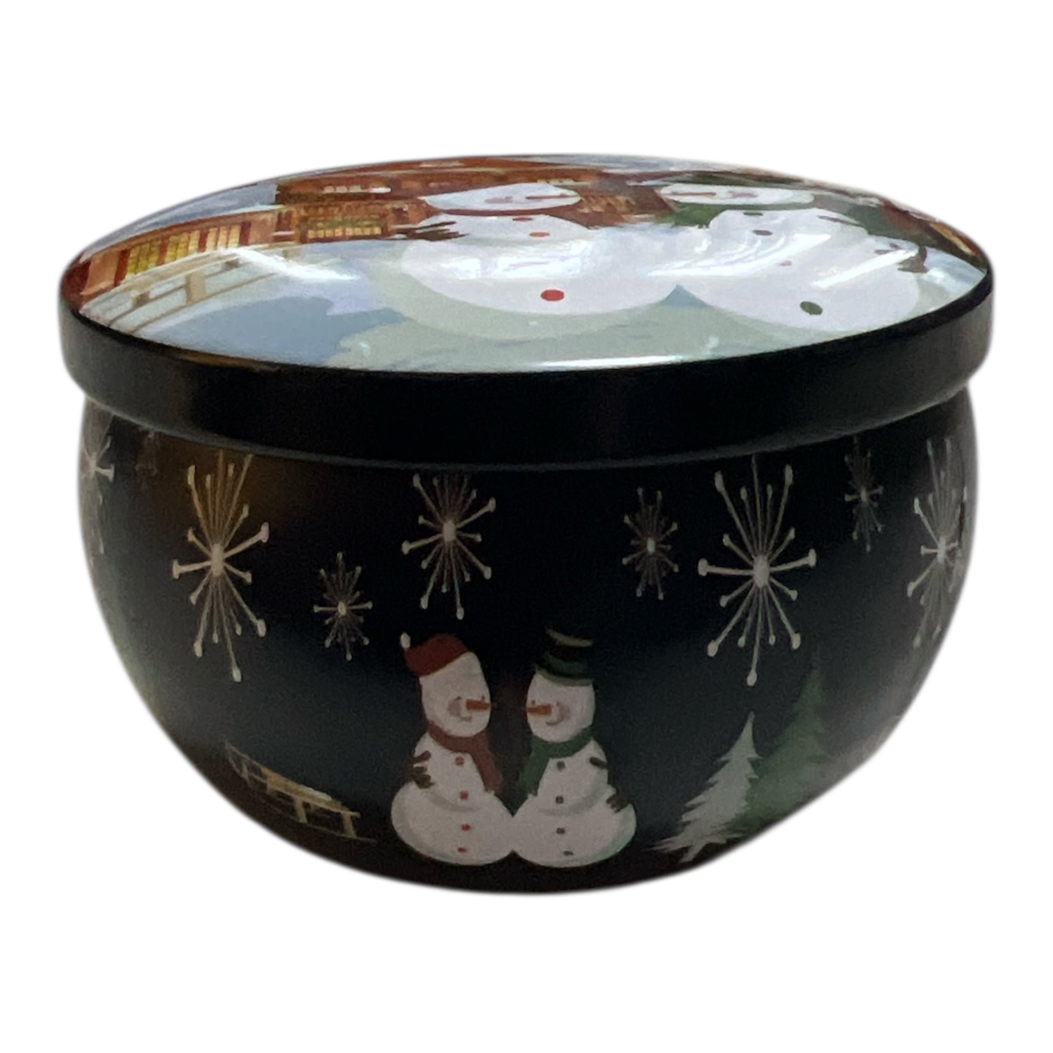 Handgjort sojavaxljus i dekorativ julburk.